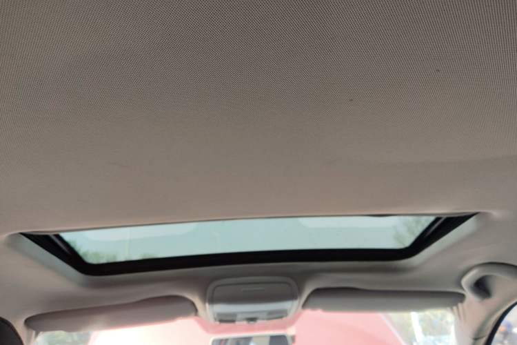 Used Volkswagen Sagitar 2014 Revised Version 1.6L Automatic Comfort Edition Headliner