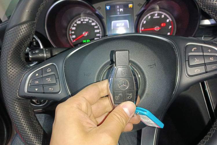 Used Mercedes-Benz C-Class 2016 C 180 L Sport Edition Vehicle Key