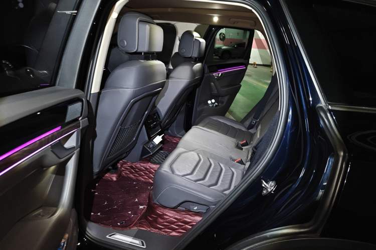 Used Volkswagen Touareg 2019 2.0TSI Ruiyi Edition China VI Standard Left Rear Seat