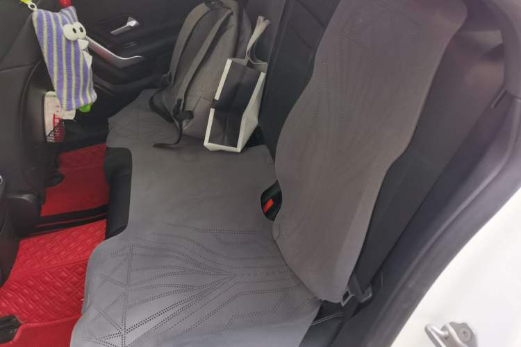 Used Mercedes-Benz A-Class 2020 Restyled A 200 L Sport Sedan Fashion Version Left Rear Seat