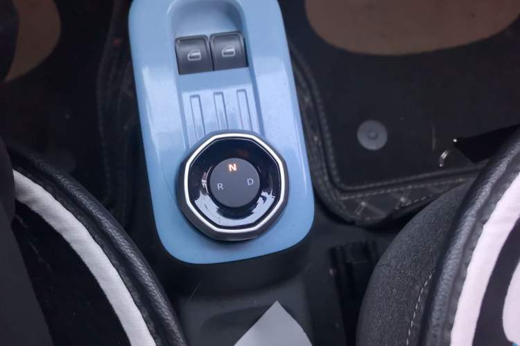 Used Geely Galaxy Panda 2023 Panda Mini 120km Super Cute Bear
