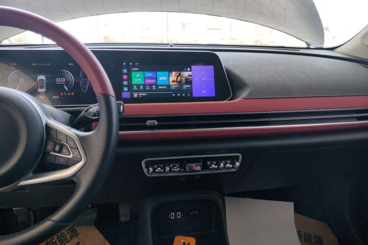 Used ORA Good Cat GT 2022 Mulan Edition 480km Long-Range续航 Audio And AC Panel