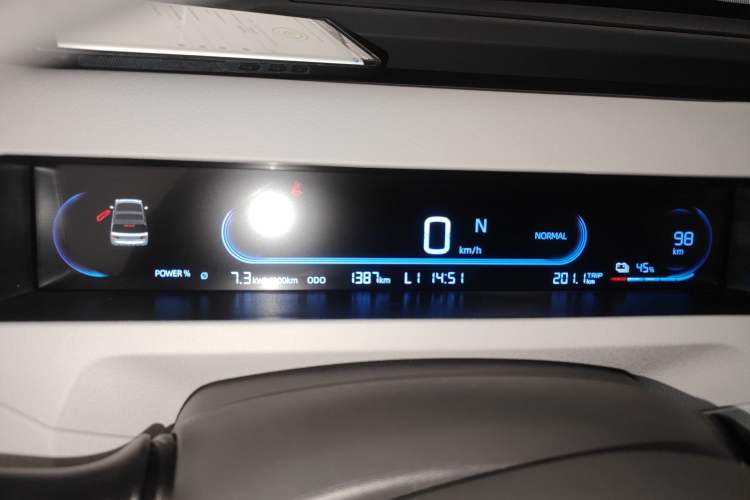 Used Geely Galaxy Panda 2024 Panda Mini 200km Endurance Bear Instrument Cluster