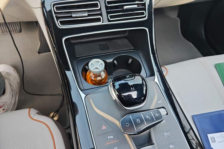 Used BYD Qin PLUS 2024 HONOR Edition DM-i 120KM Excellence Model