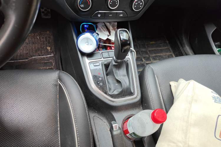 Used Hyundai ix25 2015 1.6L Automatic Two-Wheel Drive Smart GLS Trim