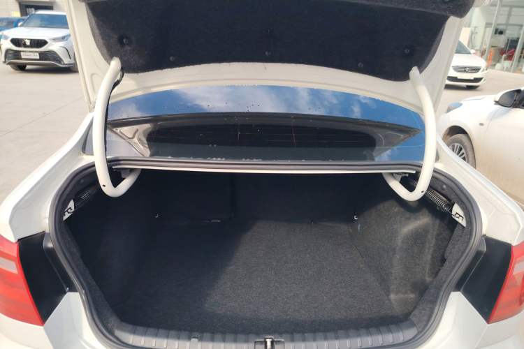 Used Volkswagen Bora 2014 1.6L Automatic Luxury Model