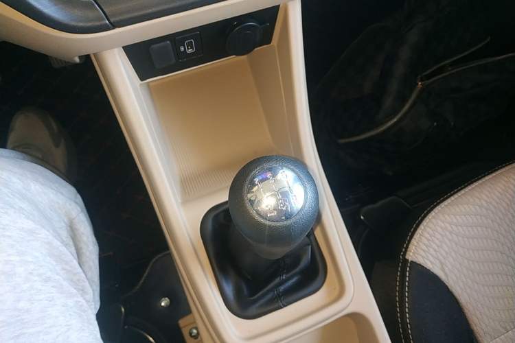 Used Kuayue Kuayue Wang X3 2022 1.6L Flagship PLUS Cargo Truck Single Cab with Dual Rear Wheels 3400 mm Wheelbase 3.3-Meter Length DAM16KR
