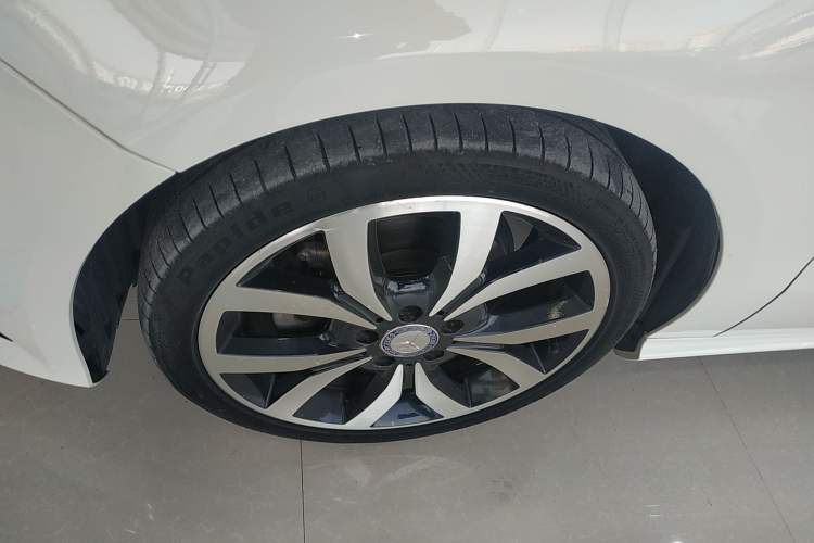 Used Mercedes-Benz A-Class (Import) 2015 A 200 Fashion Model