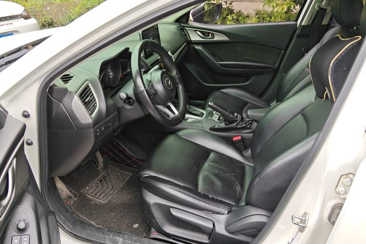 Used Mazda 3 Axela 2017 Sedan 1.5L Automatic Comfort Model Emission Standard China V Left Front Seat