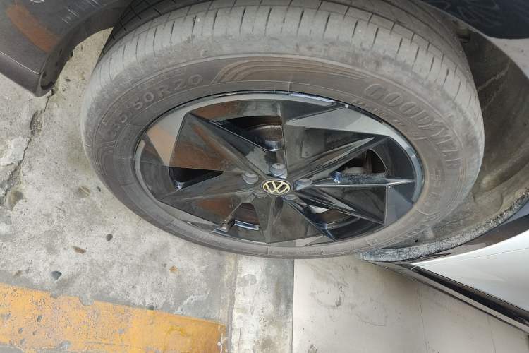 Used Volkswagen ID.UNYX 2024 Pro Long-Range Version Exterior 4