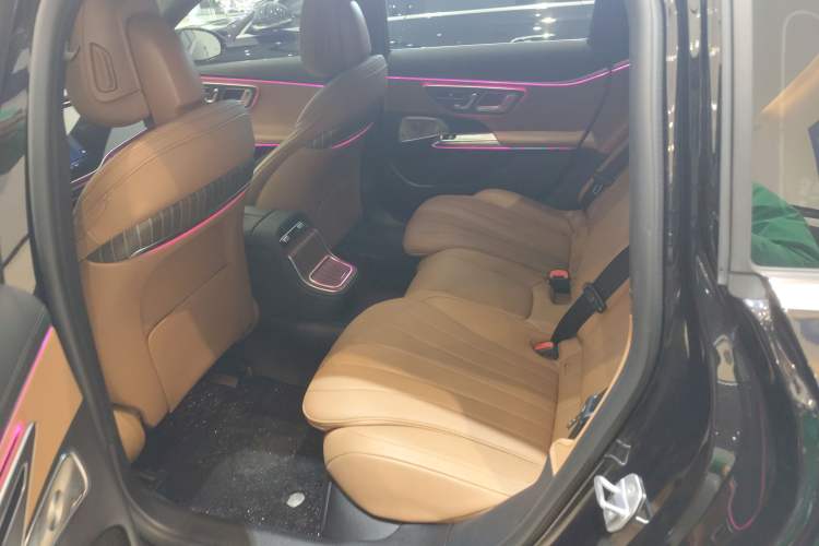 Used Mercedes-Benz E-Class 2025 E 300 L Luxury Model