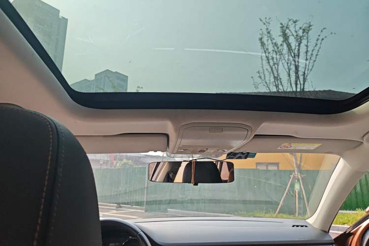 Used Volkswagen C-TREK 2017 230TSI DSG Comfort Version Headliner