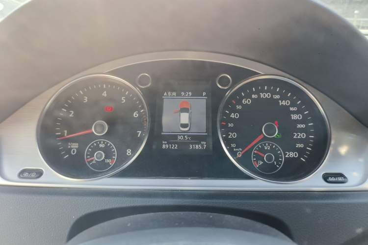 Used Volkswagen FAW-Volkswagen CC 2013 1.8TSI Luxury Model Instrument Cluster