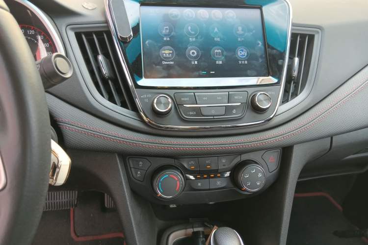 Used Chevrolet Monza 2019 RS 330T Automatic Comfort Edition China VI Standard Audio And AC Panel