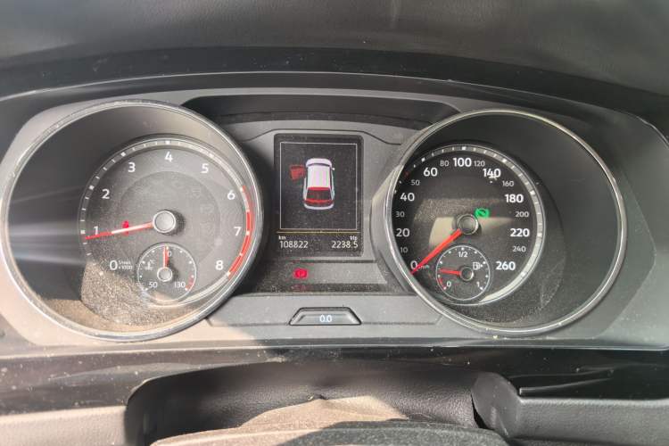 Used Volkswagen Tiguan L 2019 330TSI Automatic Two-Wheel Drive Smart Luxury Version China V Emission Standard