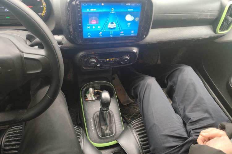 Used Roewe Clever 2021 302 km New Four-Seater Super-Efficient Version
