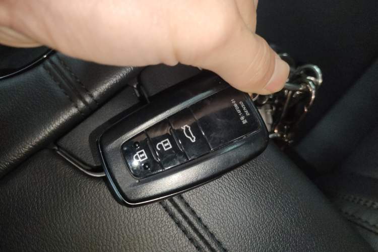 Used Toyota Avalon 2022 2.5L Luxury Edition