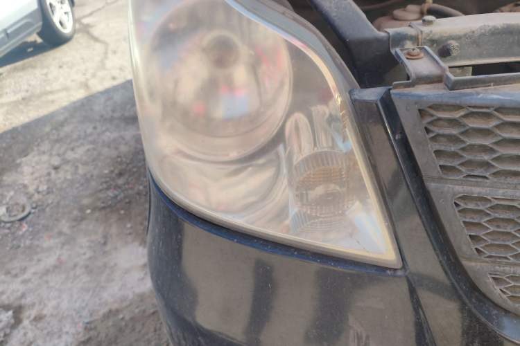 Used FAW Jiabao V70 2011 1.0L Standard Edition DA465QA
