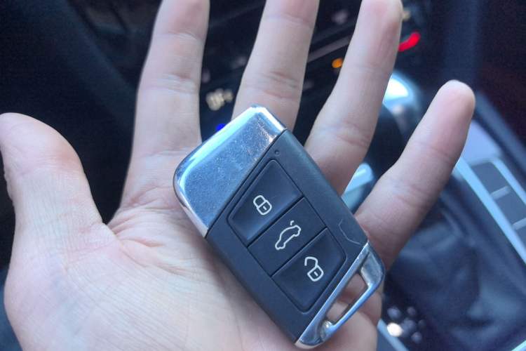 Used Volkswagen Magotan 2020 330TSI DSG Leading Model Vehicle Key