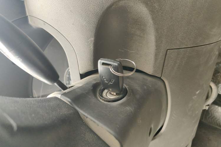 Used Wuling Rongguang V 2016 1.5L Standard Version Vehicle Key