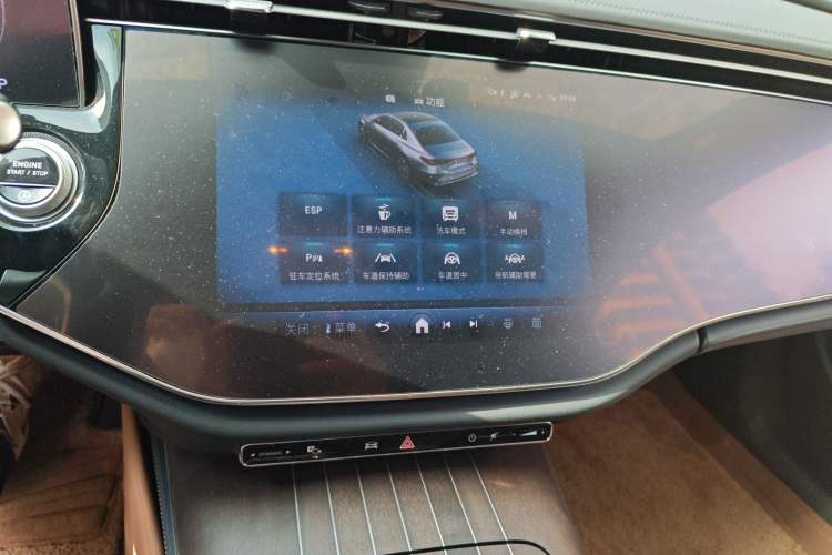 Used Mercedes-Benz E-Class 2025 E 300 L Luxury Model