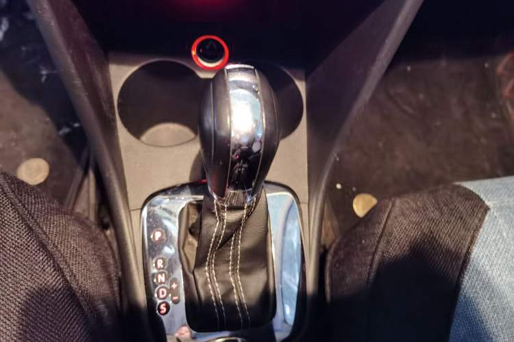 Used Volkswagen Polo 2012 1.6L Cross Polo Automatic Transmission Gear Lever