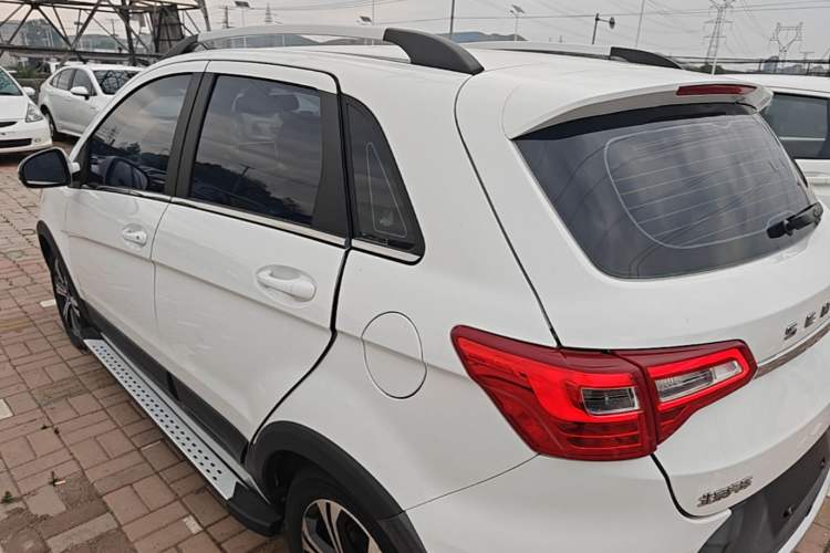 Used BAIC Senova X25 2015 1.5L Automatic Elite Model
