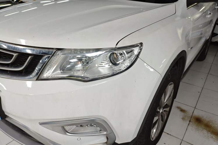 Used Geely Auto Emgrand X7 Sport 2016 1.8TD Automatic Smart Connectivity Version Left Front Headlight
