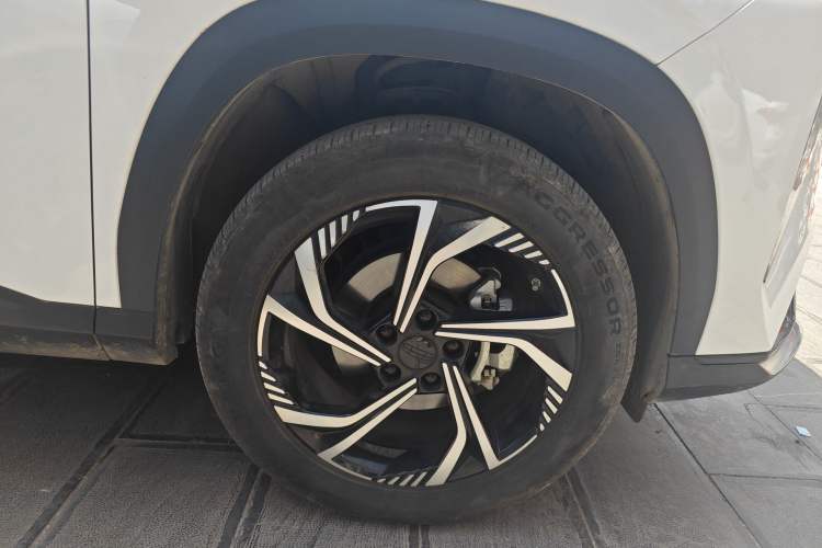 Used Geely Auto Emgrand X7 Sport 2023 Boyue COOL 1.5TD Friend Edition Right Front Wheel Hub