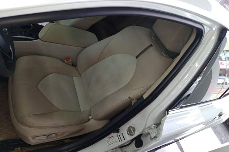 Used Toyota Camry 2021 2.5G Luxury Edition
