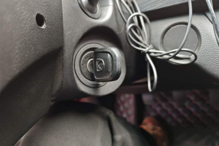 Used Baojun 310 2016 1.2L manual Comfort trim level