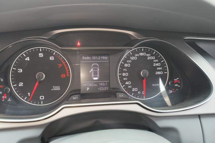 Used Audi A4L 2013 35 TFSI Automatic Comfort Model
