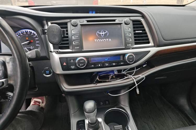 Used Toyota Highlander 2017 2.0T Four-Wheel Drive Ultimate Edition 7 Seats