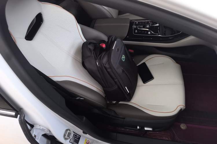 Used BYD Qin PLUS 2023 Champion Edition DM-i 120KM Excellence Model