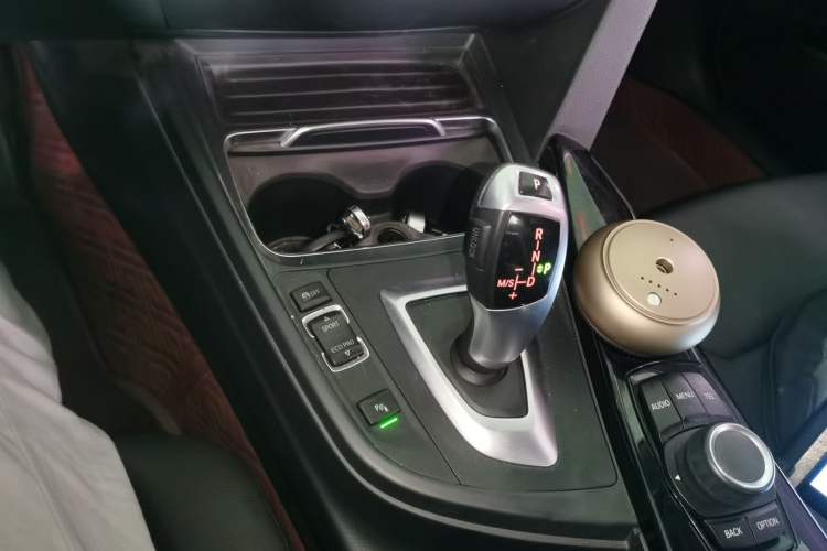 Used BMW 3 Series 2017 318Li Fashion Model
