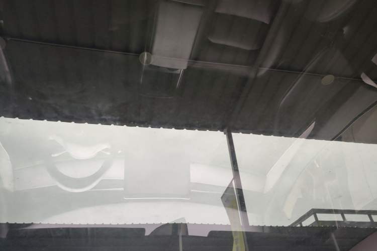 Used Tesla Model Y 2023 Rear-Wheel-Drive Version Headliner