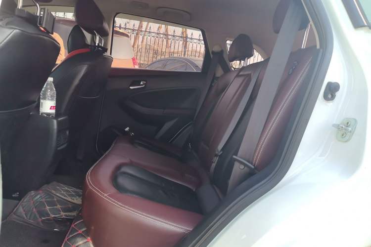 Used Venucia T70X 2015 2.0L Manual RuiXiang Sport Edition