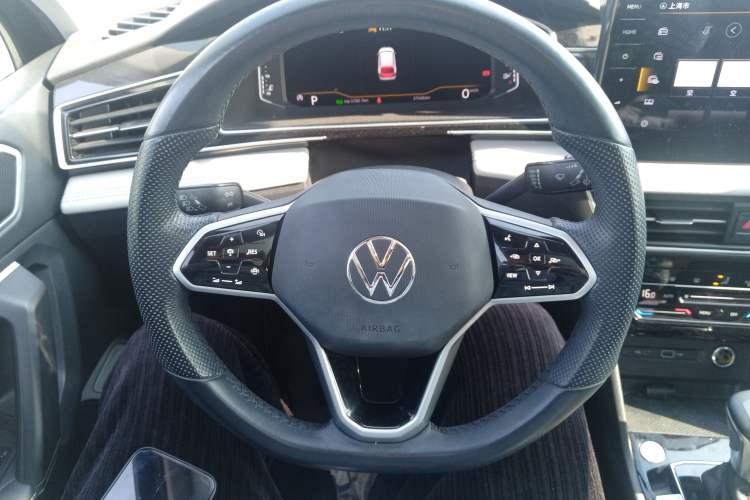 Used Volkswagen Tiguan L 2023 330TSI Automatic Two-Wheel Drive Smart Edition
