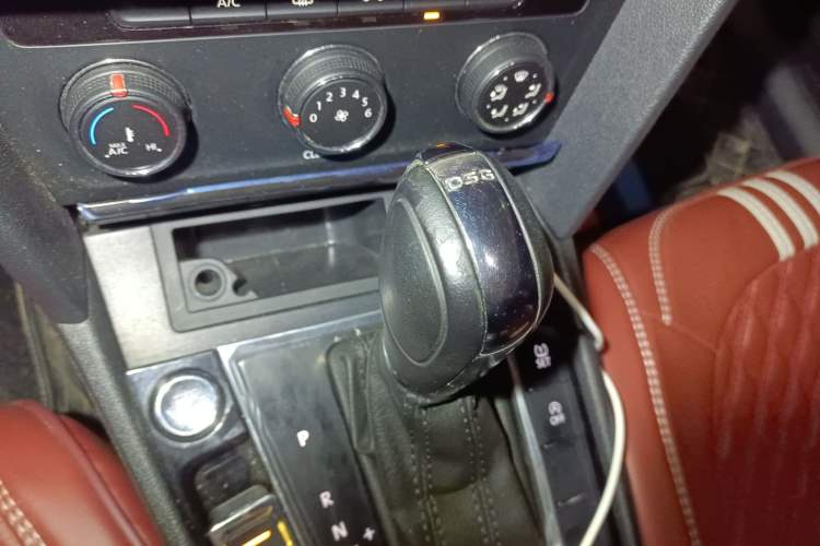 Used Volkswagen Lamando 2021 Facelift 280TSI DSG Comfort Edition (Manual Air Conditioning)