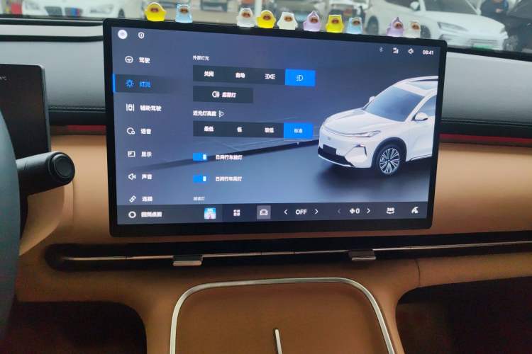 Used Geely Galaxy Galaxy Xingjian 7 EM-i 2025 120km Flagship Edition