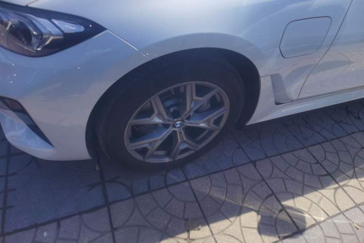 Used BMW i3 2025 eDrive 35 L Left Front Wheel Hub