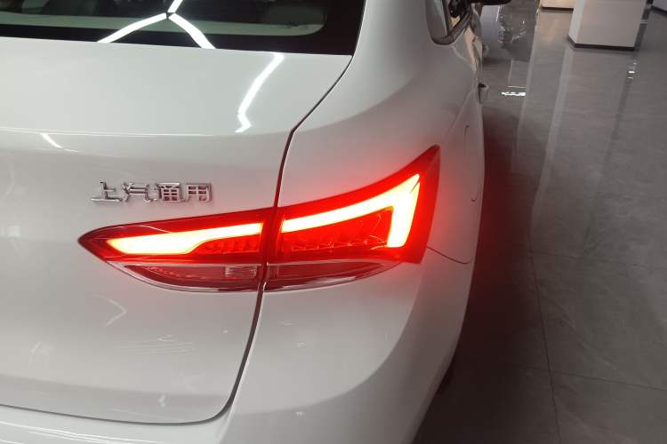 Used Buick GT 2019 15T Dual-Clutch Advanced Version China VI Standard Right Rear Taillight