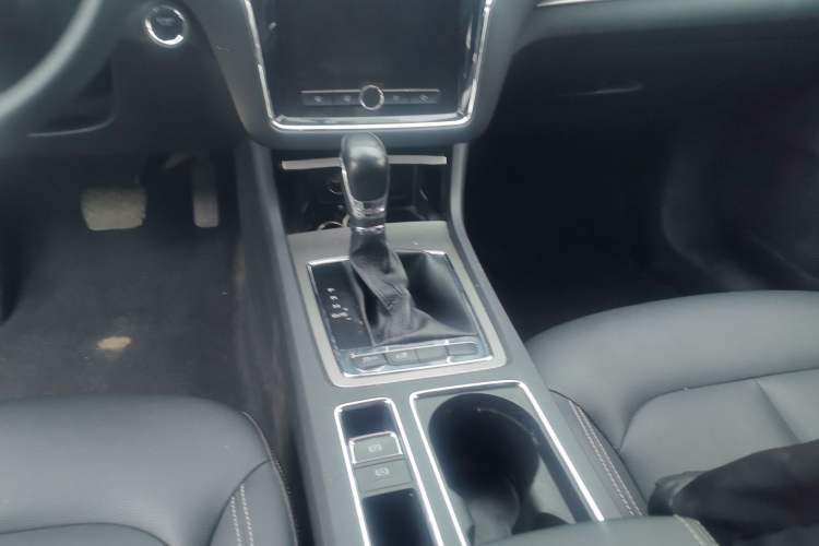 Used Roewe i6 2019 PLUS 1.6L CVT 4G Connected Flagship Deluxe Edition Gear Lever