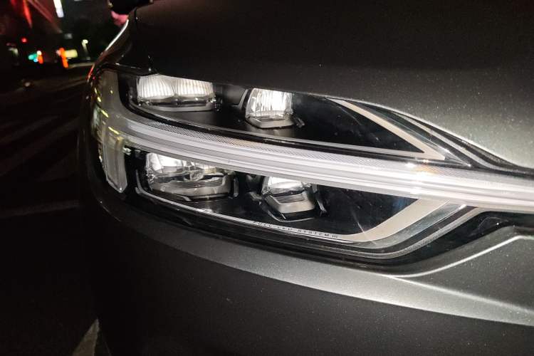 Used Volvo XC60 2019 T5 4x4 Smart Edition China VI Standard