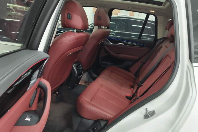 Used BMW X3 2023 xDrive25i M Sport Package Left Rear Seat