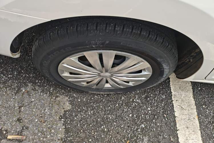 Used Volkswagen Santana 2019 1.5L Automatic Fashion Edition China VI Right Rear Wheel Hub