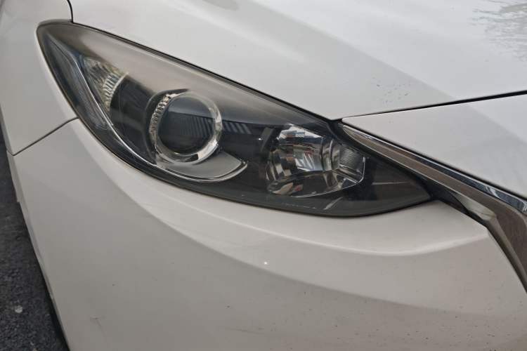 Used Mazda 3 Axela 2016 Sedan 1.5L Automatic Comfort Model Right Front Headlight