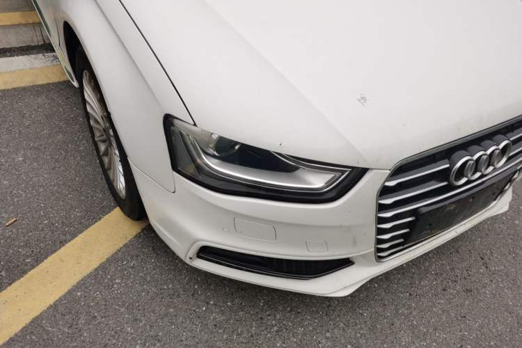 Used Audi A4L 2016 35 TFSI Automatic Comfort Model Right Front Headlight