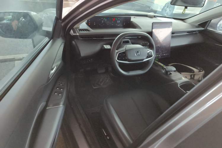 Used CHANGAN Eado DD 2023 Blue Whale NE 1.5T GDI DCT Navigation Model Driver Seat