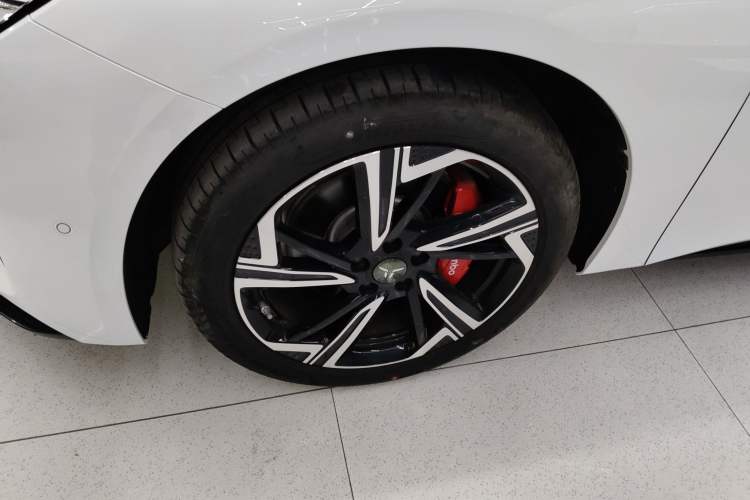 Used Hongqi EH7 2024 640 Pro+ All-Wheel Drive Left Front Wheel Hub